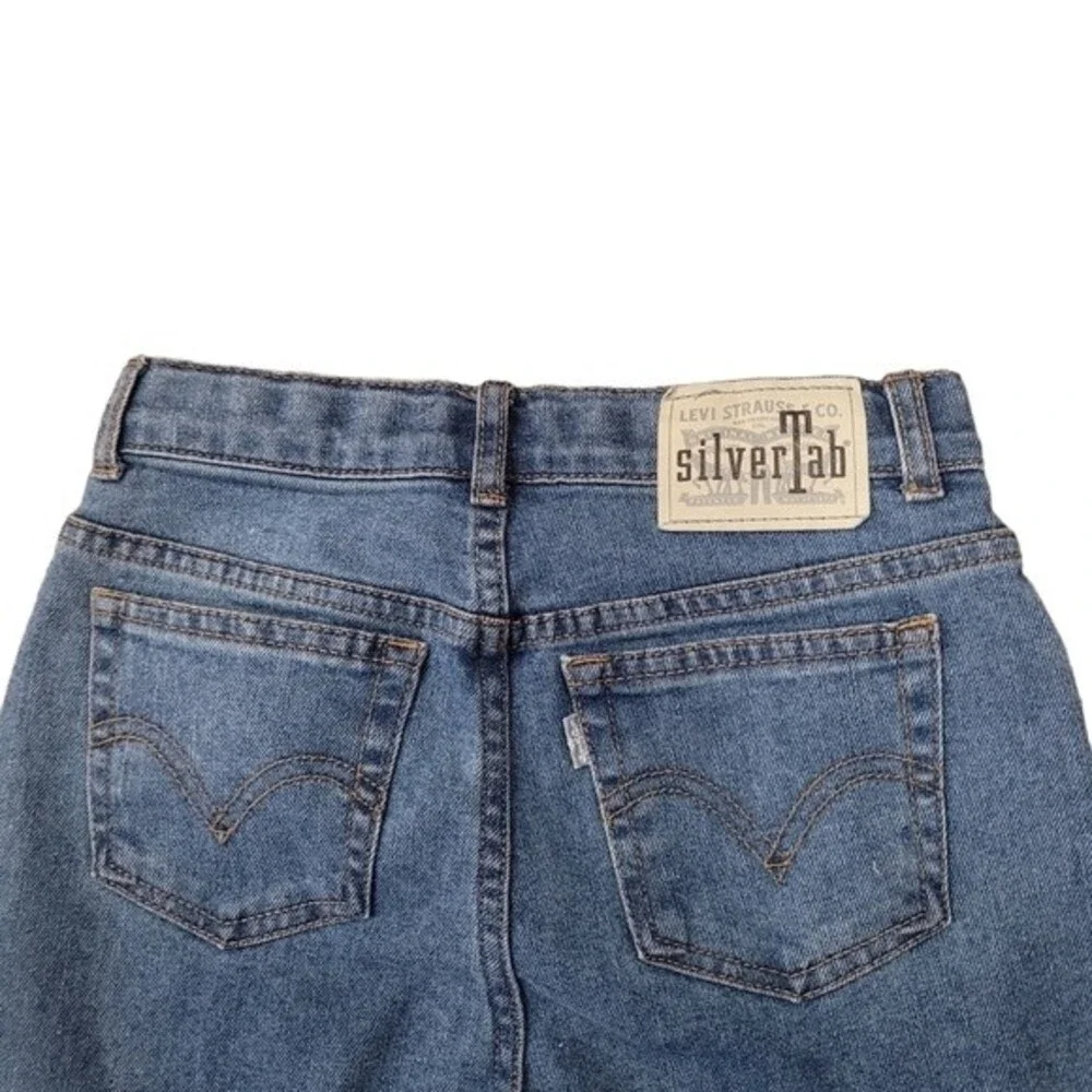 Levis Silver Tab‎ Girls Sz 10 REG Medium Wash Mini Mom Jeans